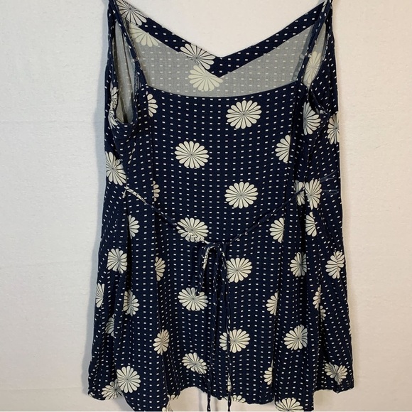 ModCloth Y2K Blue Daisy Babydoll Tank Top - Picture 2 of 8
